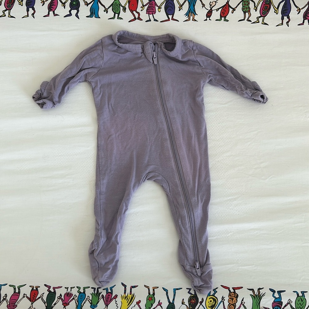 Kyte Baby Light Purple Colored zippy - premie